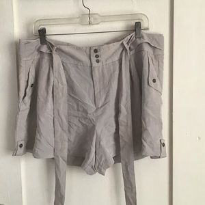 Apostrophe Light Grey Shorts